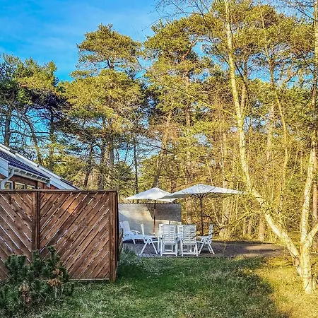 5 Bedroom Pet Friendly In Nexo Holiday home