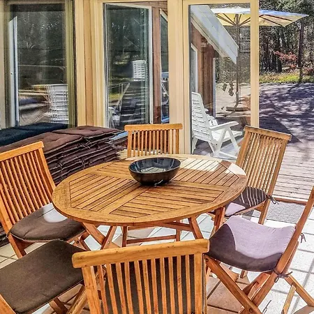 Casa vacanze 5 Bedroom Pet Friendly In Nexo Snogebæk