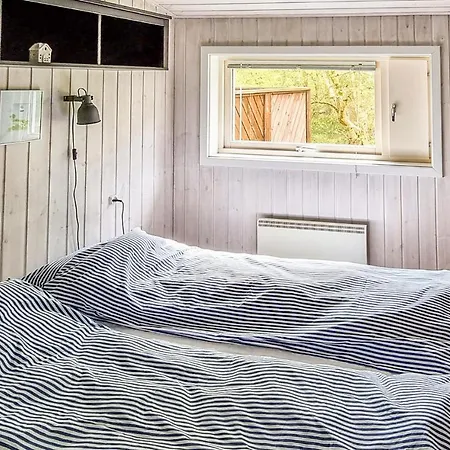 5 Bedroom Pet Friendly In Nexo Snogebæk