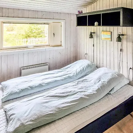 5 Bedroom Pet Friendly In Nexo * Snogebæk