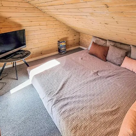 5 Bedroom Pet Friendly In Nexo * Snogebæk